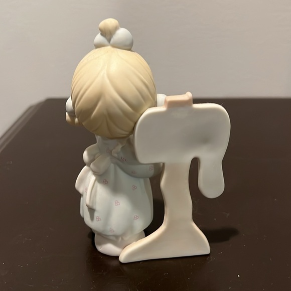 Precious moment - Picture 2 of 3